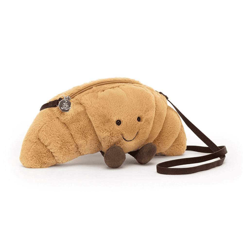 Sac en forme de croissant sur fond blanc