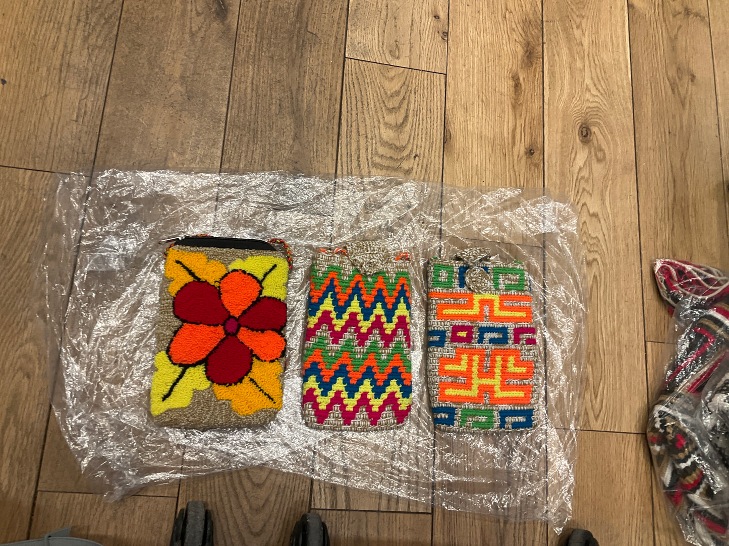 Pochette téléphone 30€ - Le coin Colombien