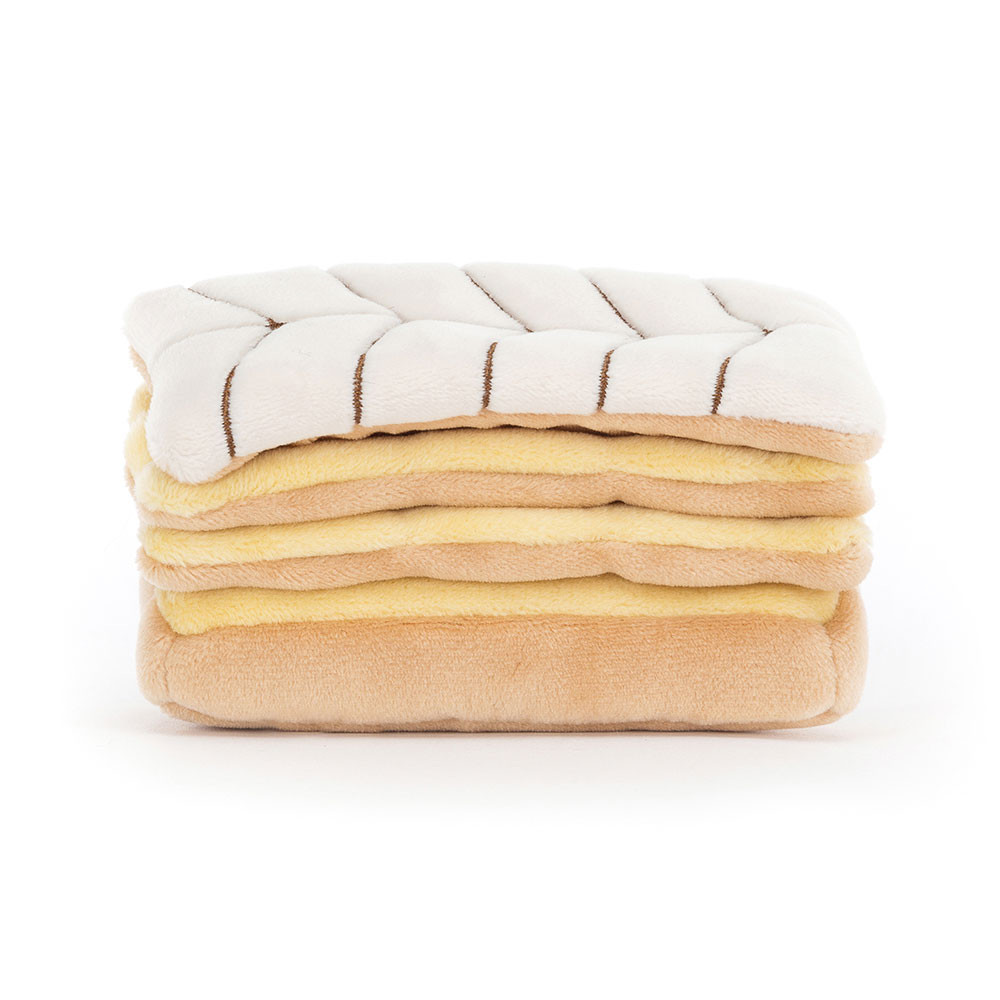 mille feuille en peluche de dos sur fond blanc