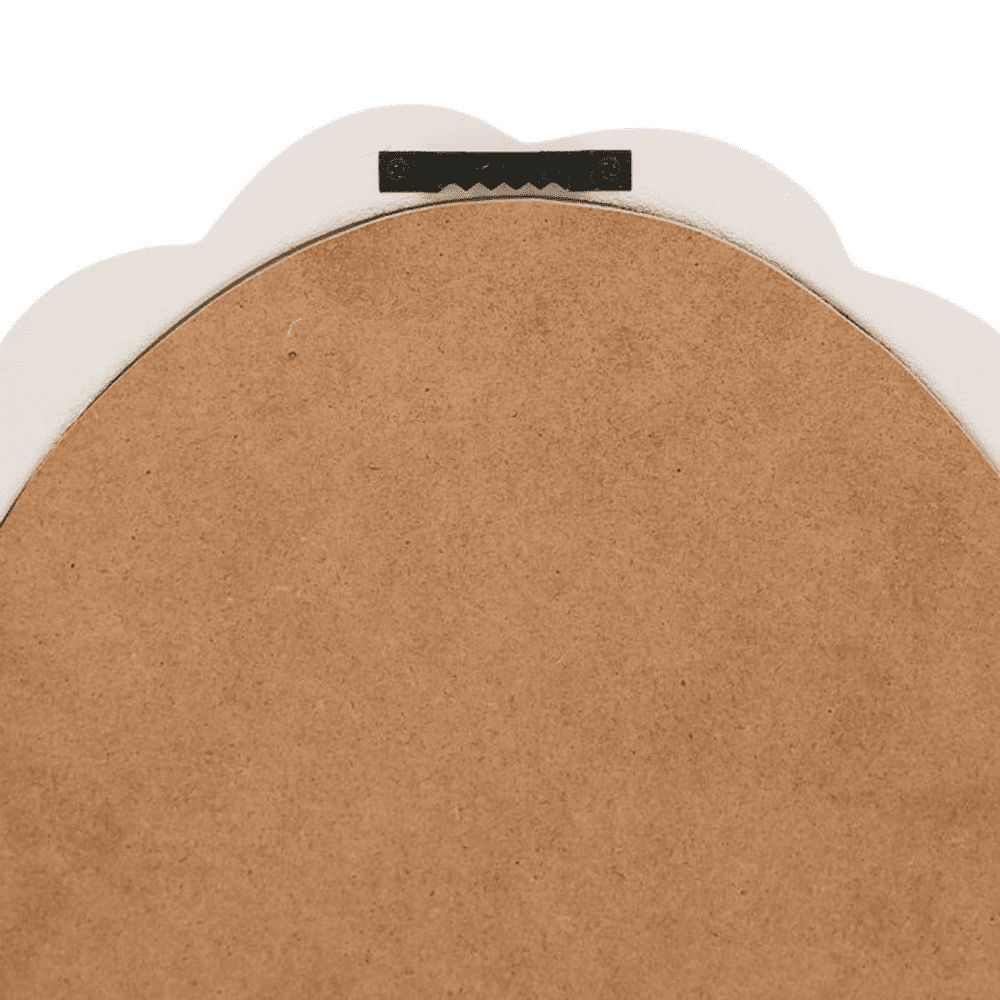 petit miroir ovale bordure tressée de couleur naturel sur fond blanc